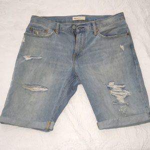 Men’s GAP  distressed jean shorts